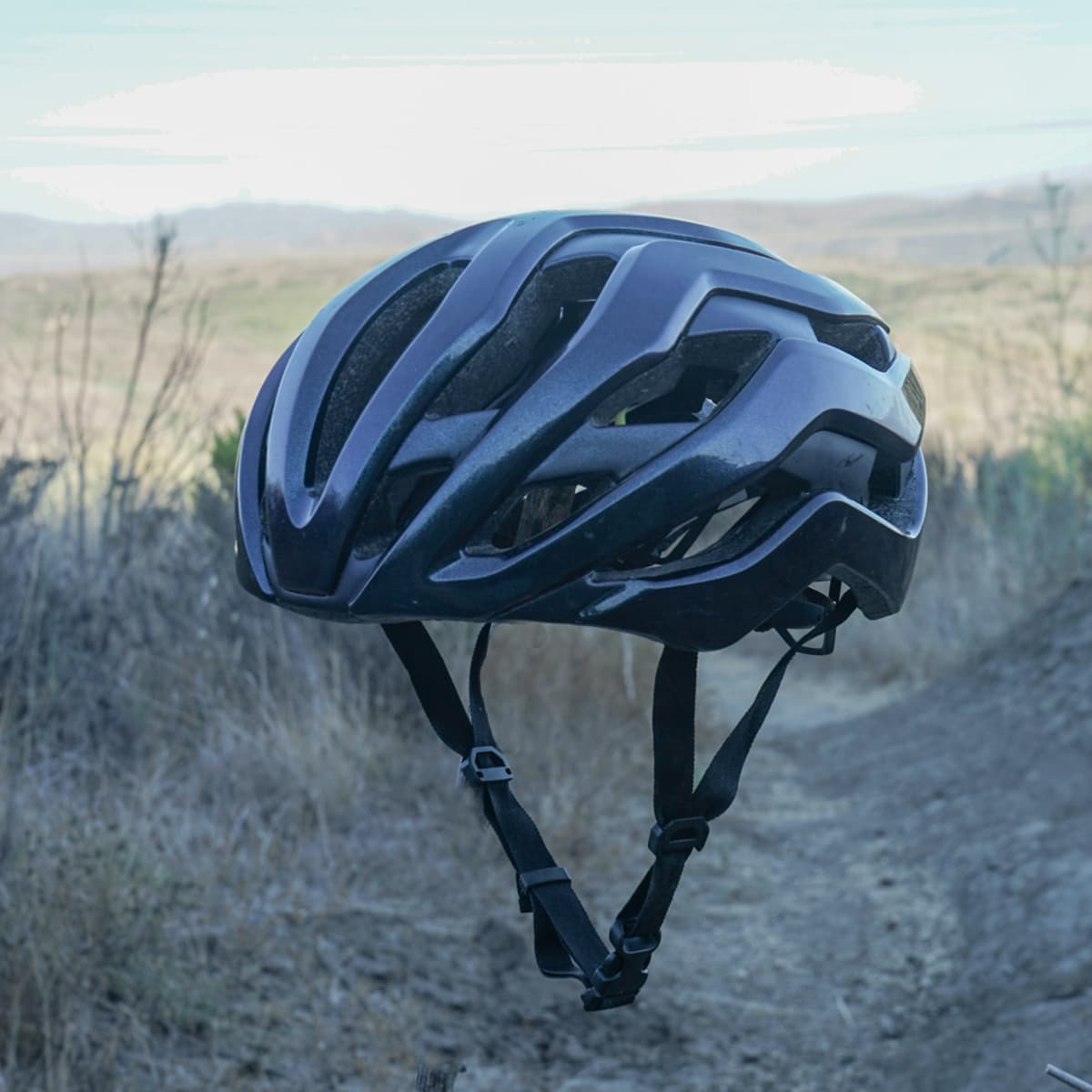 Giant rev mips road clearance helmet