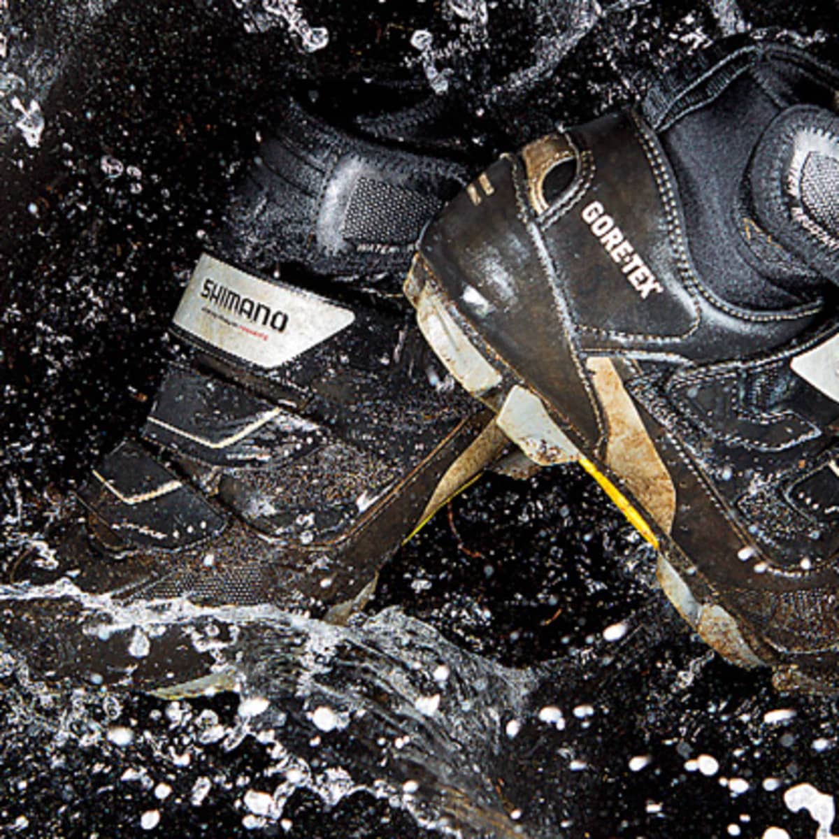 Tested: Shimano MW81 Winter Cycling Shoes - BikeMag