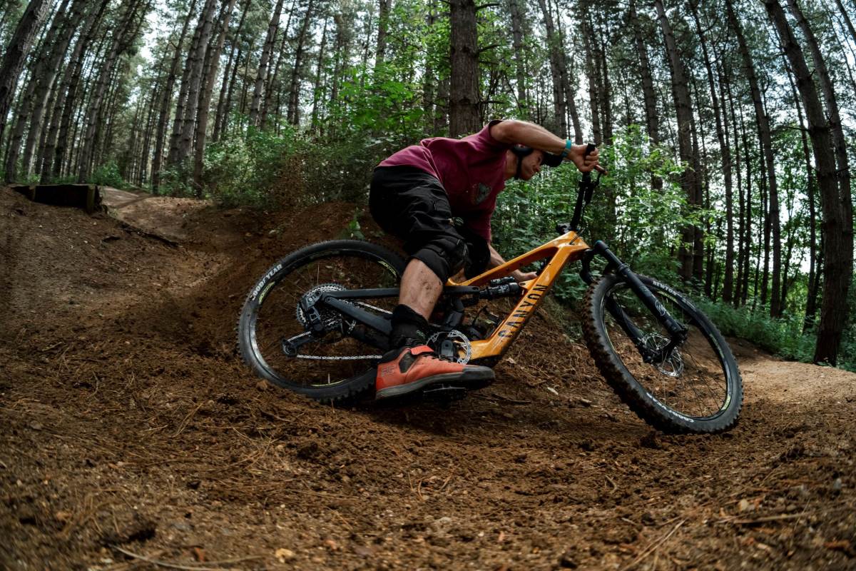 Canyon Bicycles Launch Their Newest Lightweight E-MTB