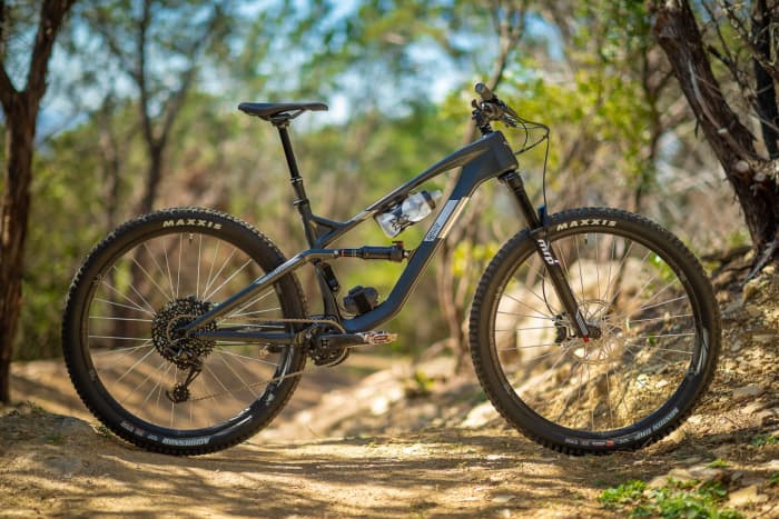 Guerrilla Gravity's Affordable U.S.-Made Carbon Frames | Bike Magazine ...