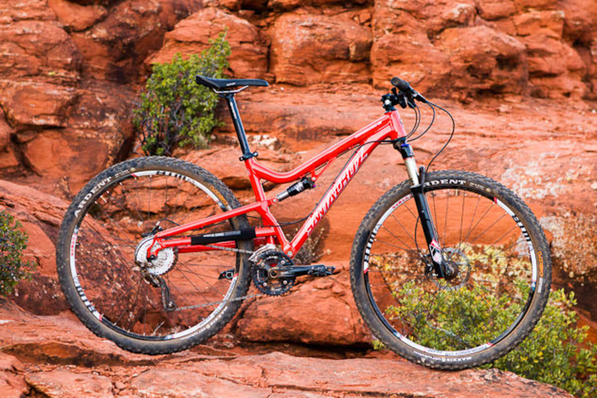 Santa Cruz s New Superlight29 Brings Back the Memories BikeMag