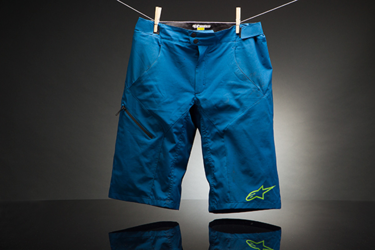 Palmer s Picks Alpinestars Outrider Shorts BikeMag