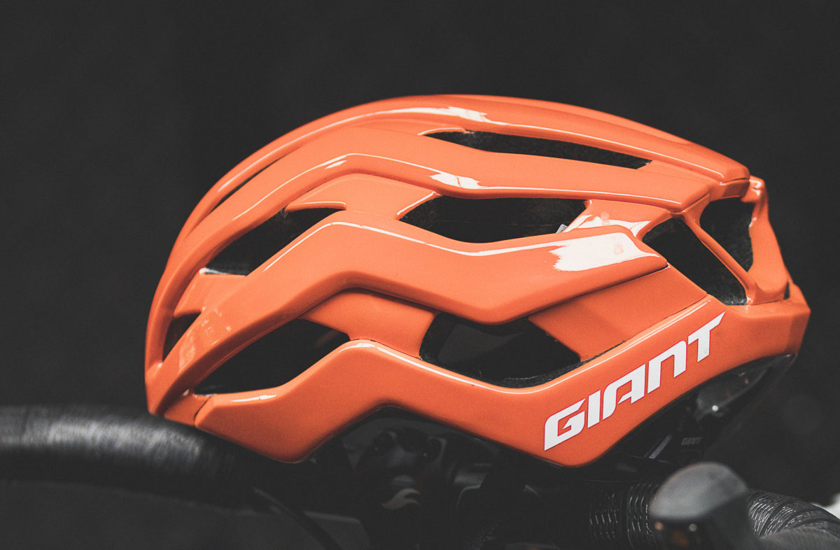 Giant cycling online helmet