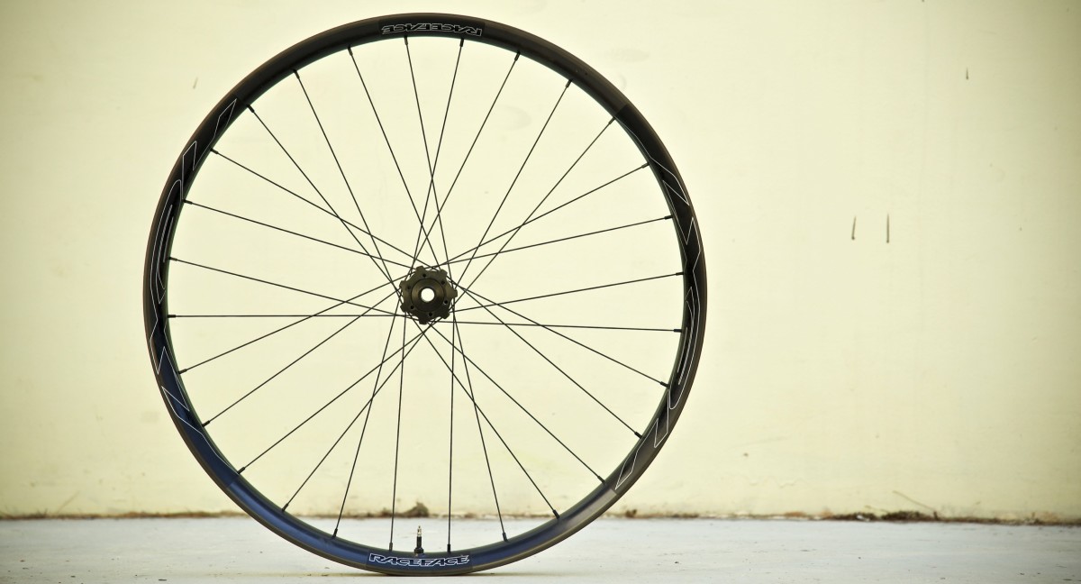 Tested: Race Face Next R36 Wheelset | $1,500 - BikeMag