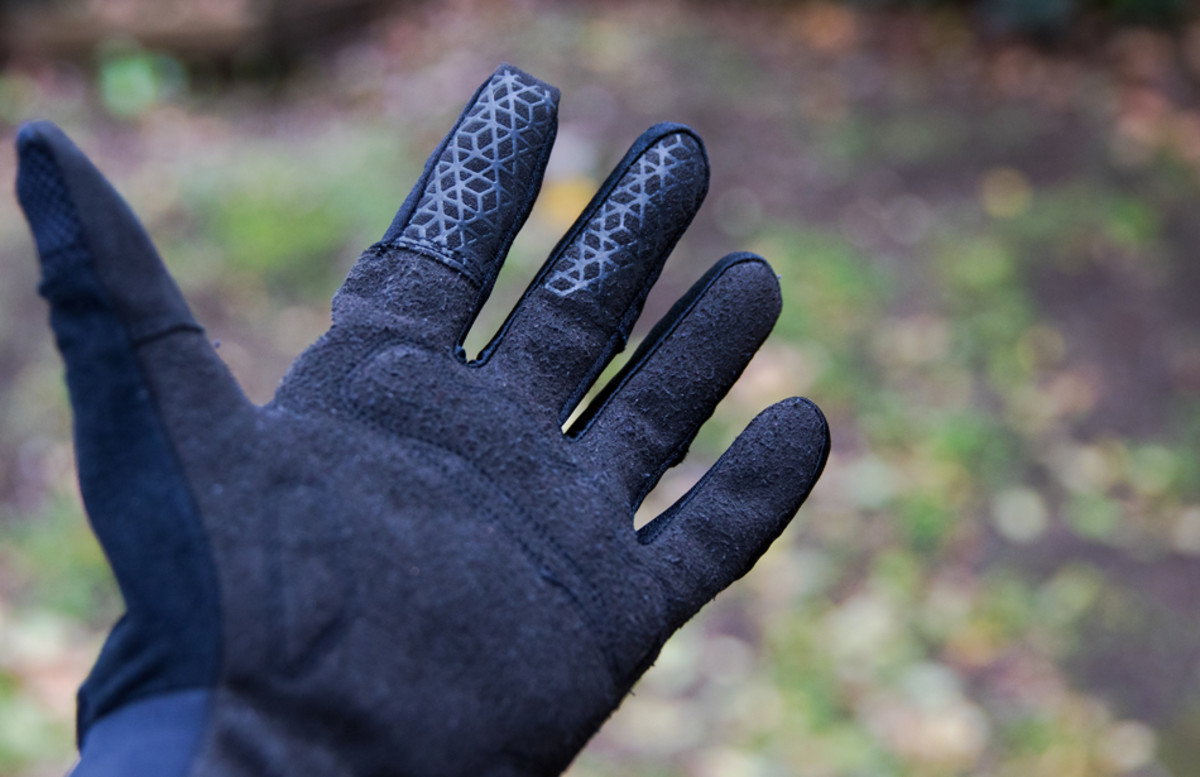 Dakine Full Finger Glove- Durable & Comfortable