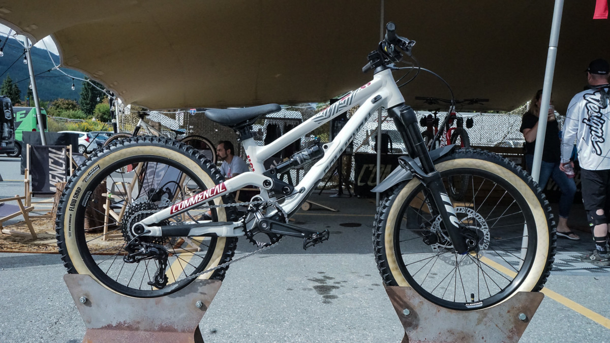 Commencal best sale clash 20