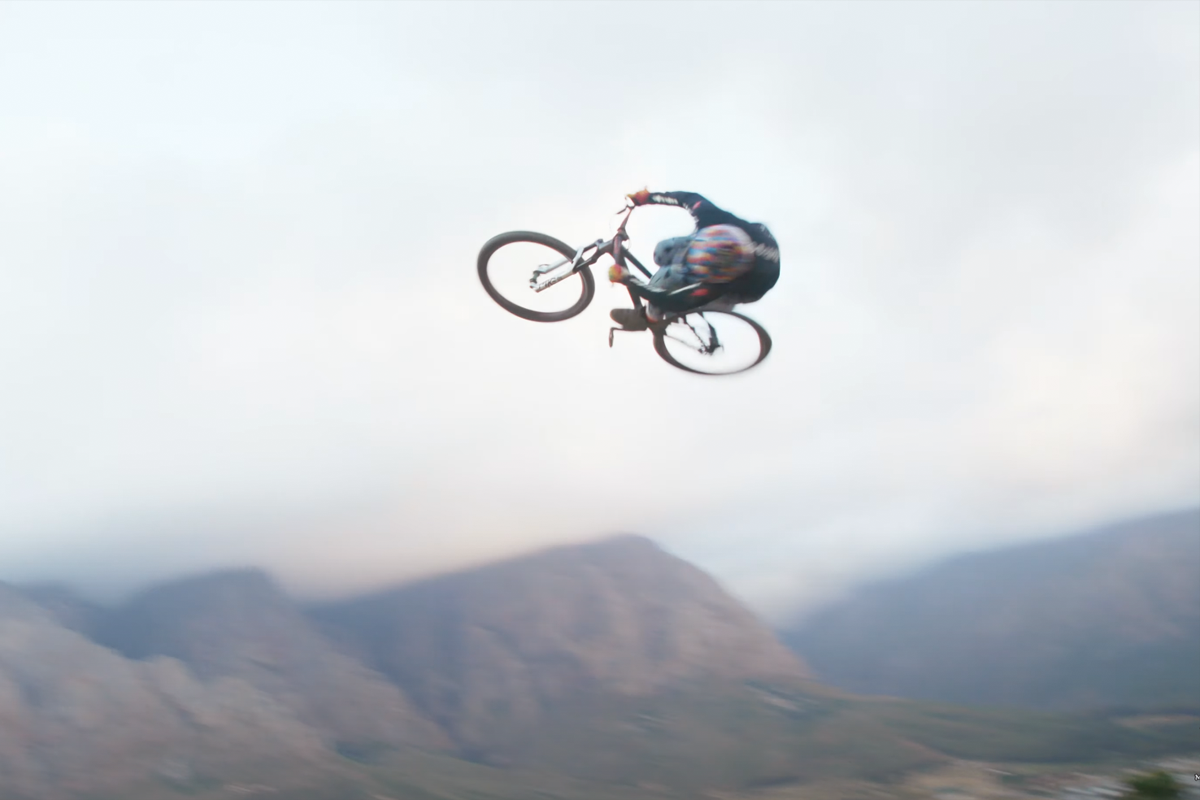 Official Highlights From The World's Biggest Mountain Bike Jumps ...