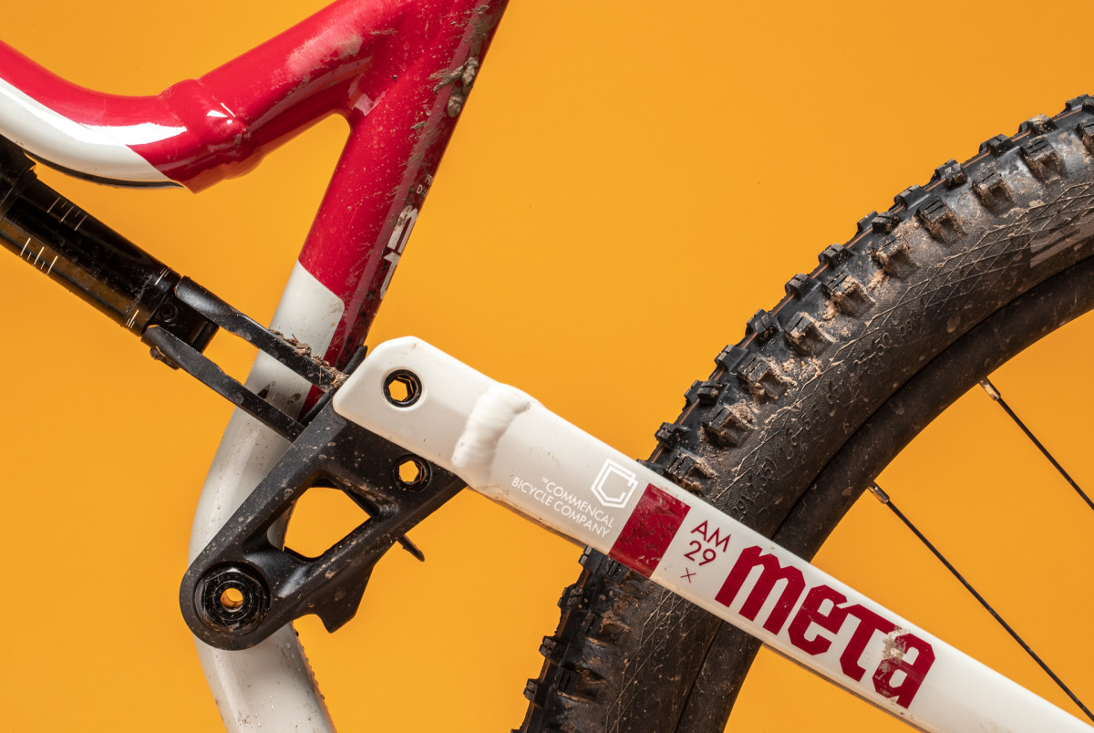 commencal meta review